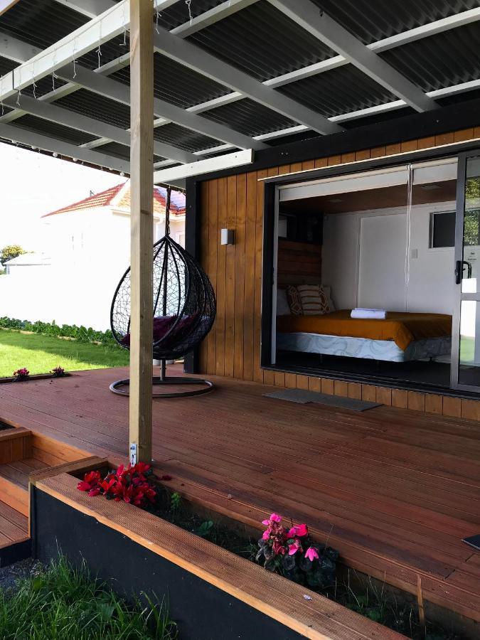 Отель Onehunga Garden Tinyhouse With Parking Окленд Экстерьер фото